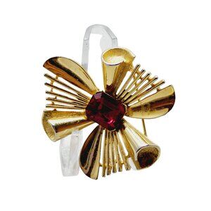 Vintage Signed 1960s Trifari Brooch (A1500)